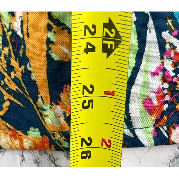 Tooniforms Size XS Winnie The Pooh & Piglet Floral Print Scrub V NeckTop - Picture 4 of 11